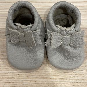 Freshly Picked Bow Baby Shoe